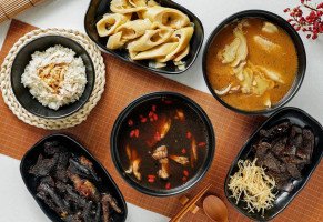 Tái G Diàn Yǎng Shēn Yào Shàn Féng Jiǎ Diàn food