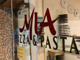 Mia Pizza & Pasta inside