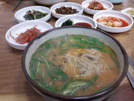 강변추어탕 food