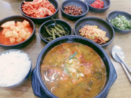 친절식당 food