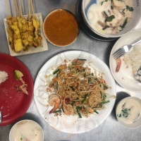 Thong Far Thai food