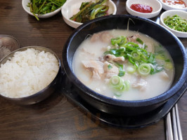 가마솥돼지국밥 food