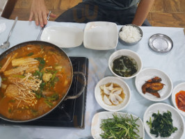 괴산매운탕 food