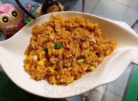 Lán Tiān Bái Yǔ Fun Sōng Wán food