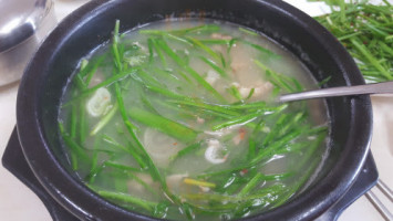 배가네돼지국밥 food