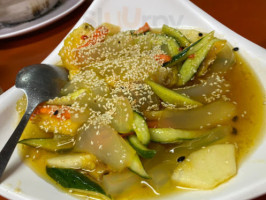 Rì Shēng Cān Guǎn food