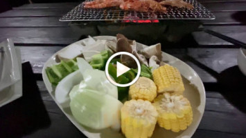 Yǒu Yī Jiān Shāo Kǎo （yē Yóu Zǒng Diàn） food