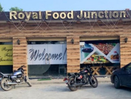 Royal Food Junction Patti outside