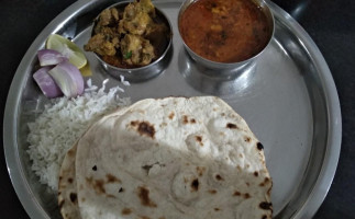 Mahalakshmi Khanaval food