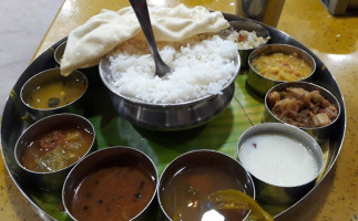 Shree Anandha Bhavan Pure Veg Mayiladuthurai food