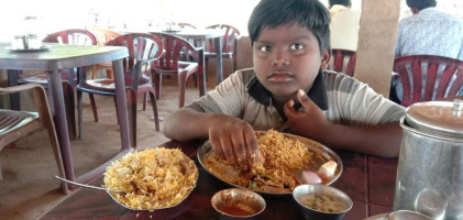 Kumar Dhaba food