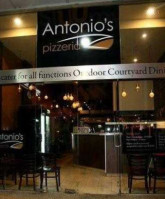 Antonios Pizzeria inside