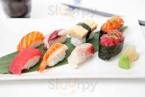 Sushi Master & DancinWok food