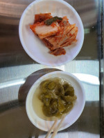 벚굴식당 food