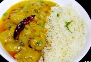 Simmi’s Punjabi Kitchen food