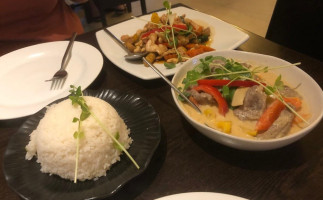 Sawatdee Thai Restaurant food