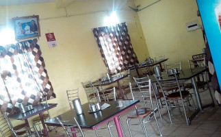 Tharani Tea Stall inside