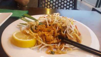 M J Thai Cuisine food