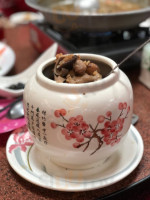 é Mā Mā Huó Hǎi Xiān Cān Tīng food