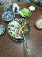 Yáng Jiā Shāo Kǎo Tǔ Chǎn Yáng Ròu Lú food