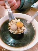 Gōng Yuán èr Shí Hào Tián Tāng‧bīng Pǐn food