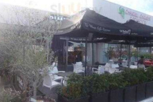 Cafe Rimini Cove outside