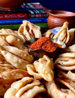 Salik Ram Kesarwani Chat And Caters food