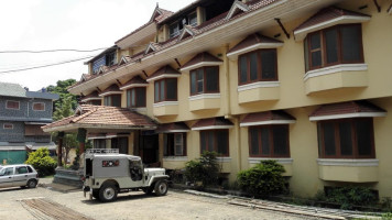 Shabari Bake House outside