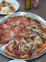 Pizza on the Horsley food