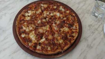 Saints Pizza Deliveries food