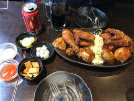 오븐에빠진닭 명동점 food