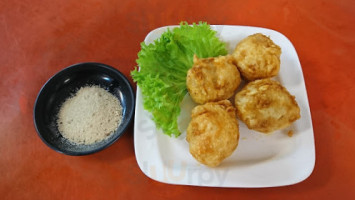 Shàng Bīn Xiǎo Chī Diàn food