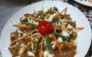 Karmakar Cum Restrurent food