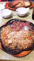 Qiǎo Lín Niú Pái Guǎn food