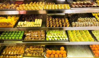 Gauri Gopal Sweets Corner food
