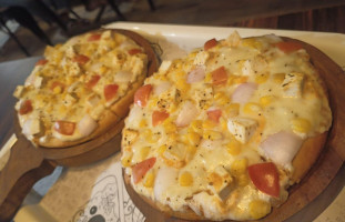 Uspfc(pizza And Fried Chicken) food