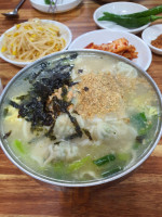 태양칼국수 food