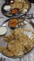 Mamu Briyani Center food