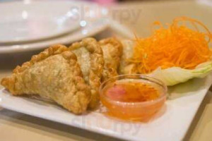 Tira Thai food