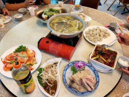 Wán Sōng Xiǎo Guǎn food