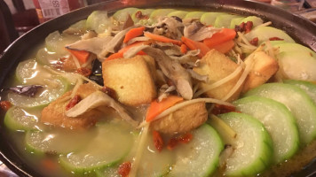 Dà Wān Mǎ Tóu Rè Chǎo Shēng Měng Hǎi Xiān Lú Zhōu Diàn food