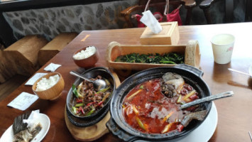 Sōng Hú Yì Zhàn food