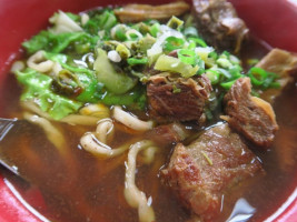 Tái Wān Niú Ròu Miàn food