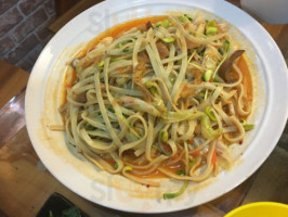 Xīn Shēng Shū Shí Xiǎo Guǎn food