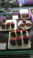 Q Sweet Premium Chocolates Sweets) food