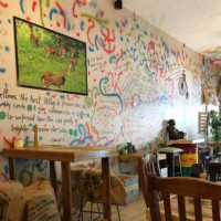 Guru's Star Cafe And food