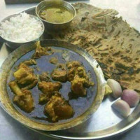 Baba Lashkarshah Saoji Bhojnalay Family food