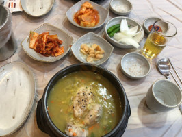김윤미전복삼계탕 food