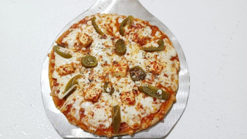Inn Pizza Lok (ipl) food