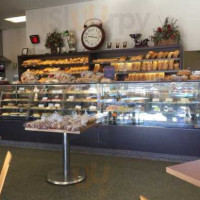 Kemp's Bakery inside